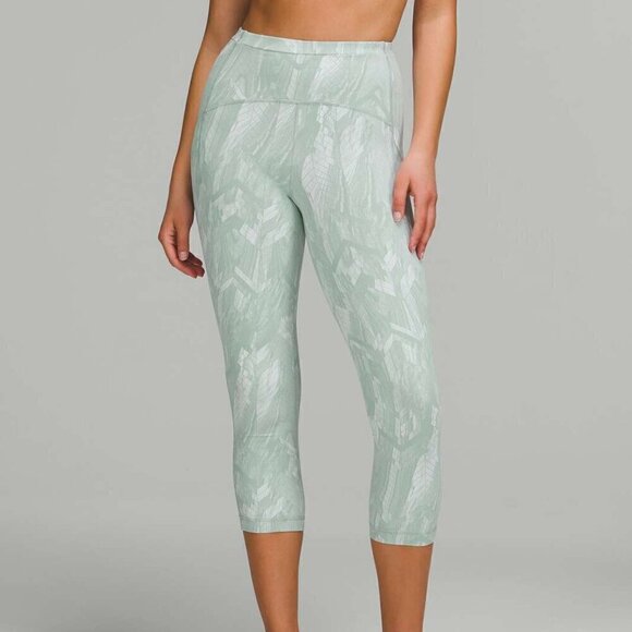 Lululemon 2022 Swift Speed High-Rise Crop 21" Size 2 - Picture 1 of 10